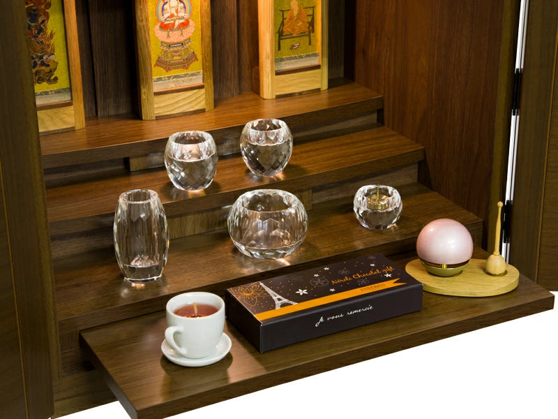 Upper Buddhist Altar Colon No. 16
